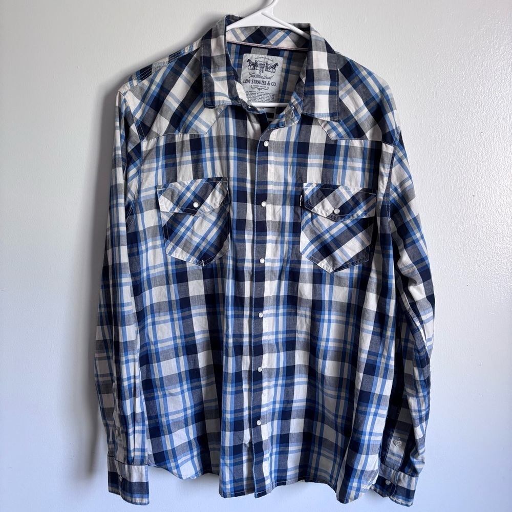 ⭐️⭐️⭐️Men’s Levi Strauss pearl button blue plaid  button up shirt size L